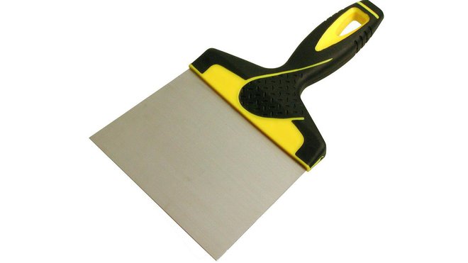11- Couteau à enduire ACIER “ lame droite ” : pour appliquer les enduits sur les murs.