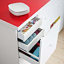 Deux couleurs de caissons. Les caissons se déclinent en blanc et en brun noir. Ils peuvent donc être utilisés sans finitions latérales et sans façades. Façades Veddinge blanc, caissons ouverts Tutemo. Metod. Ikea.