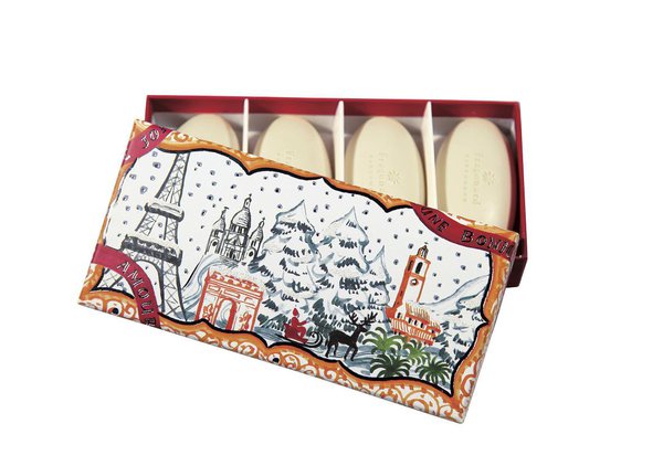 Les jolis savons Fragonard s'emballent pour Noël d'un coffret hivernal.
