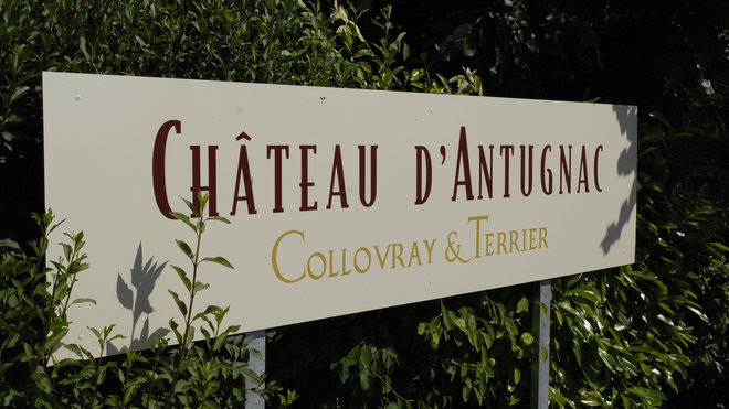 Le domaine du Château d’Antugnac s'étend sur quelques 95 hectares, au sud de Carcassone