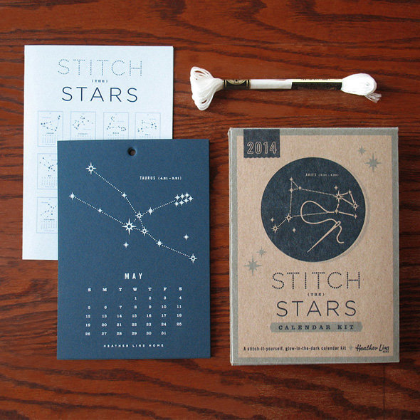 Un calendrier lumineux pour broder le nom chaque constellation