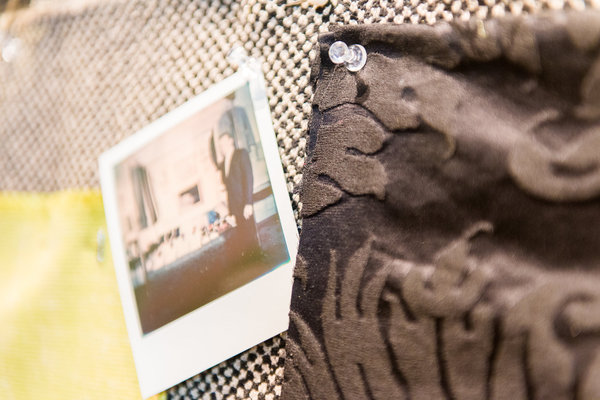 Chic intemporel pour le tissu Pure Damask, collection Bassa, chez Dedar.