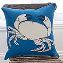 Cobalt Crab, coussin de bord de mer avec un splendide crabe aux pinces blanches.