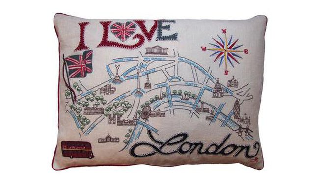 I Love London  coussin 57 x 41 cm avec Tamise et Union Jack !