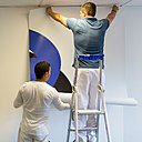 La pose des rouleaux de peinture NiouLasco est entièrement réalisée par Corso Magenta.