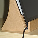 Etape 9 : Protégez votre support de tablette avec une ou deux couches de vernis acrylique mat.