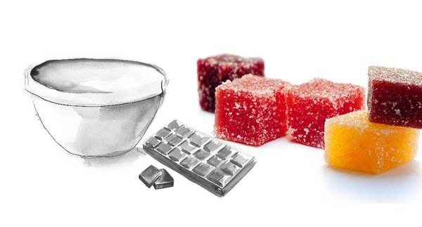 Depuis 1957, Guy et Josette Conraux, pâtissiers de métier et fondateurs de  Paris-Caramels ne fabriquent des caramels, puis des pâtes de fruits et des chocolats.