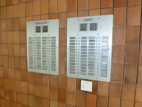 Le but d'une assemblée générale de copropriétaires est d'exprimer sa volonté au syndic à travers une série de votes sur des travaux futurs et sur l'entretien courant de la copropriété.