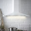 Des lignes très élégantes pour cette hotte blanche de 85 cm de largeur. Niveau sonore max 72,1 dB. Puissance 255 W. Hotte Harmonisk. Ikéa.