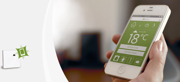 Qibox est compatible avec les chaudières fonctionnant au gaz, au fuel, au bois et électrique. Il remplace les thermostats filaires et se connecte à une box internet. Une interface accessible via Smartphone, tablettes ou ordinateurs donne accès aux suivis des activités.