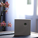 Intelligent et tenant compte des habitudes des habitants et de la météo locale, Qibox Thermostat affranchit les habitants de programmer le chauffage; Le système paramètre seul la température afin d'optimiser le niveau de chauffage.