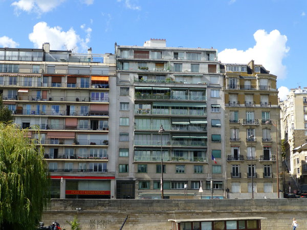 Avant de mettre en vente un appartement, une batterie de tests s'avère obligatoire: le fameux dossier de diagnostics techniques.