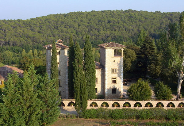 En témoignage de son grand standing, l’hôtel du Château de Berne a reçu le certificat éco-label européen et Hotel Cert.