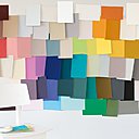 Construire une gamme de peintures nécessite d'associer des couleurs douces réveillées par des teintes dynamiques.