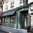 Derrière sa façade traditionnelle, l’Hôtel Emile cache une personnalité très affirmée.