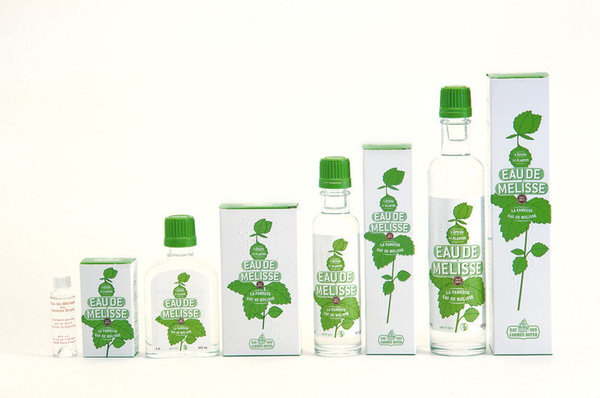 Ce ne sont pas les Dalton, mais bien la gamme complète des bouteilles d’Eau de mélisse disponibles en 2, 4, 5 et 10 centilitres.