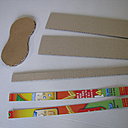 Etape 2 : Découpez au cutter les pièces nécessaires à la fabrication du panier (voir le détail des gabarits dans l’article).