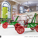 Le Meccano Lab' est installé dans l'ancien Crédit Lyonnais de Calais, complètement rénové il offre, une salle spacieuse où sont organisés les différents pôles de construction.