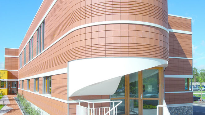 Argeton habille les façades de terre cuite contemporaine.