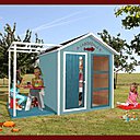 Une maisonnette façon cabine de plage avec une pergola. En sapin blanc du Nord. Surface de la cabane 2,20 m². Surface de la pergola 1,41 m². Se compose d'un plancher, d'une porte pleine, de deux fenêtres avec 3 carreaux fixes, d'un toit en feutre bitumineux. L 260 x 175 x H 180 cm. A peindre soi-même. 619 €. Cabane Ethan. Delamaison.fr