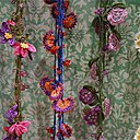 De nombreux modèles de colliers et bordures fleurissent sur Pinterest.