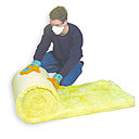 Pour la pose de laine de verre, c'est le demi-masque anti-poussière 9332+ au format pliable en 3 panneaux;