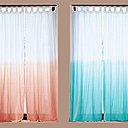 Légers et aériens, les voilages Tie & Dye. Becquet. www.becquet.fr