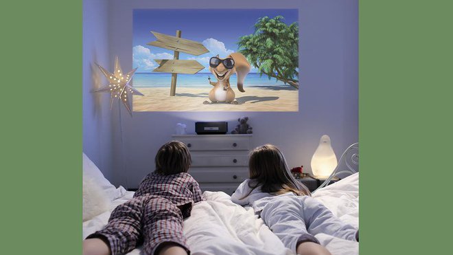 La très courte focale du Screeneo permet une image parfaitement rectangulaire.