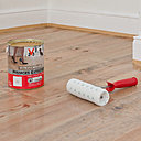 V33 propose une multitude de solutions pour restaurer et protéger les surfaces boisées.