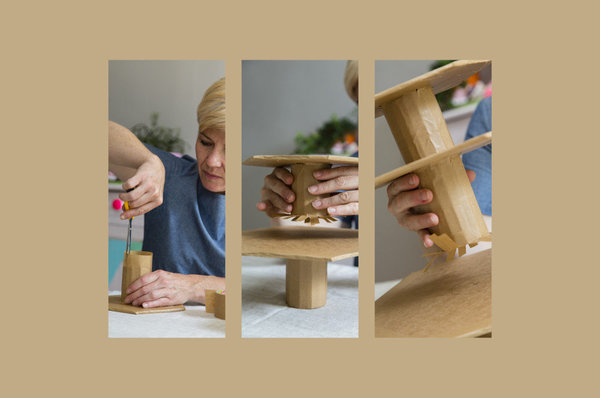 Etape 7 : Formez une seconde corolle avec le ruban adhésif au bout des supports des deux derniers étages du valet.