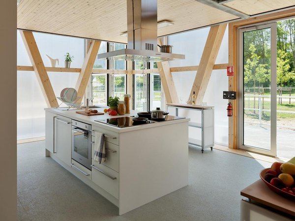 La cuisine commune est ouverte et libre d’accès.