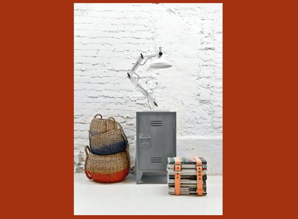 Une lampe au style industriel, à poser sur le bureau ou la commode. De 95 à 220 €. Lampe industrielle. Nordal. Love Creative People.