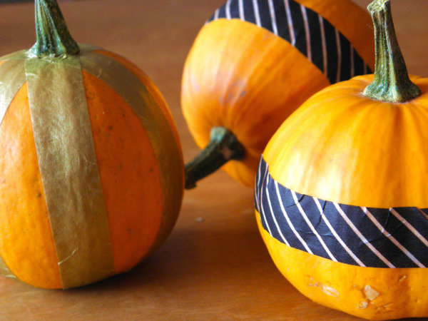 Rayures noires ou dorées ?A vous de choisir parmi la large palette de Masking Tape.