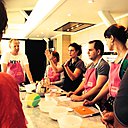 Chez Esprit Cuisine, les cours sont didactiques et participatifs: chacune met la main à la pâte!