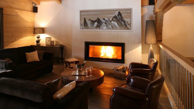 Après le ski, retrouvez-vous au coin du feu pour vous réchauffer.