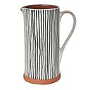 Une carafe pour le thé ou le dîner. 24,95 €. Carafe Nomad, chez Marks & Spencer.