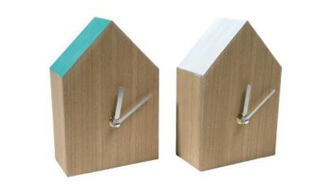 Cette année, les petites maisons sont tendance. Celles-ci sont en bois. L 31,5 x H 37 x P 37 cm 8,99 €. Conforama