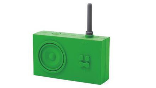 Un cadeau design plein de peps. La radio Tykho. 59 €. Lexon