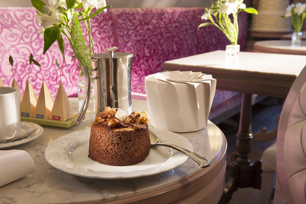 Angel Cake au chocolat à l'heure du Tea Time de l'Hotel Favart.