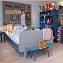 Chez Nine & Toine, retrouvez le coin des ado ! S’il aime le skate, il y a de fortes chances pour qu’il trouve son bonheur : étagères, patères, banc, housse de couette, coussin, tout est déclinable... Skate power ! Chez Nine & Toine, retrouvez le coin des ado ! S’il aime le skate, il y a de fortes chances pour qu’il trouve son bonheur : étagères, patères, banc, housse de couette, coussin, tout est déclinable... Skate power !