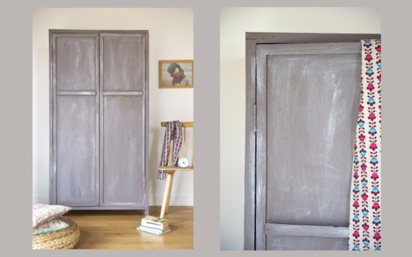 Et voici le résultat ! En 8 étapes faciles et rapides à exécuter, et à moindre coût, vous avez donné une seconde vie à votre vieille armoire. Elle peut désormais s’intégrer dans une décoration de style campagne, comme dans un intérieur plus moderne, un brin vintage.