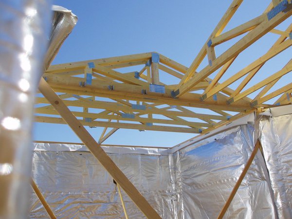 Étape 5 : Montage de la charpente.