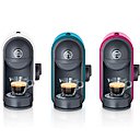 Cyan, fuchsia, rouge ou blanche, simple à utiliser et efficace, un seul geste suffit pour de préparer un espresso italien.