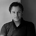 Guillaume Alan est un jeune décorateur et ensemblier de 38 ans qui travaille dans la lignée de l’école française et des Arts décoratifs, de Jacques-Emile Rulhmann à Jean Royère. Ses créations peuvent donner lieu à des finitions uniques.