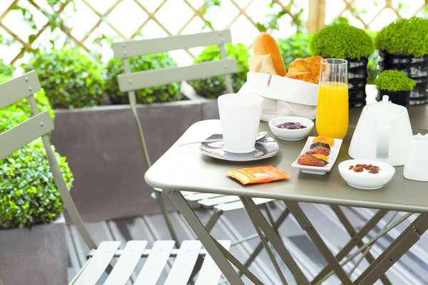 Sept chambres bénéficient de balcons ou de terrasses spacieuses pour un petit déjeuner en plein ciel.