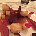 La Saint-Jacques aux betteraves, signature Terre et Mer.