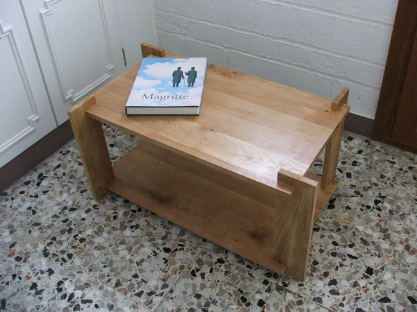 En suivant les 9 étapes et les croquis, réalisez une table basse contemporaine que vous ne reverrez pas ailleurs!