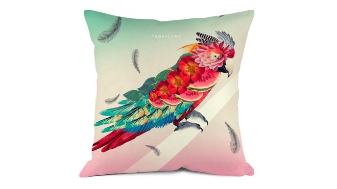 Un oiseau rock & roll ! Ce coussin en polycoton et polyester existe en 35 x 35 cm et 48 x 48 cm. A partir de 25,90 €. Coussin Ara. Bonjour Mon Coussin.