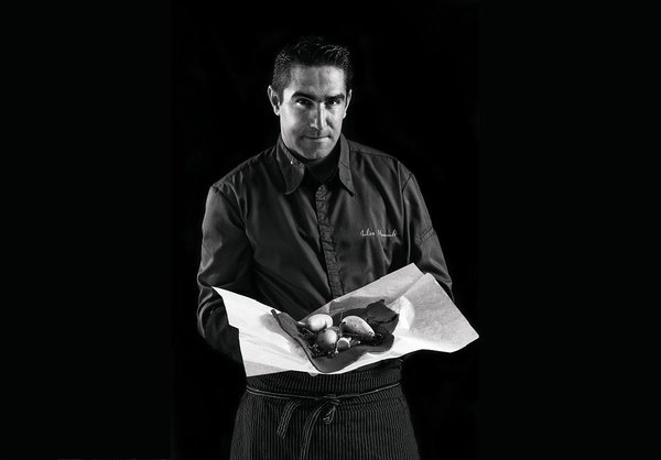 Julien Marseault, chef de l’Hôtel-restaurant Le Château de Sable à Porspoder, dans le Finistère. Il fait aussi partie de la confrérie des Toqués de la pomme de terre depuis 2014.