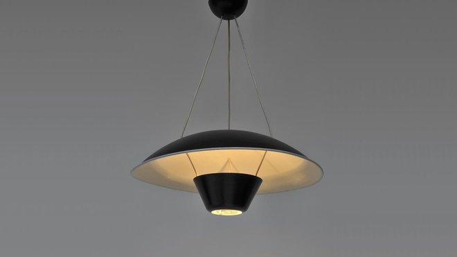 Plafonnier M3 en métal laqué, vers 1952. Création Michel Mortier éditée par Disderot.